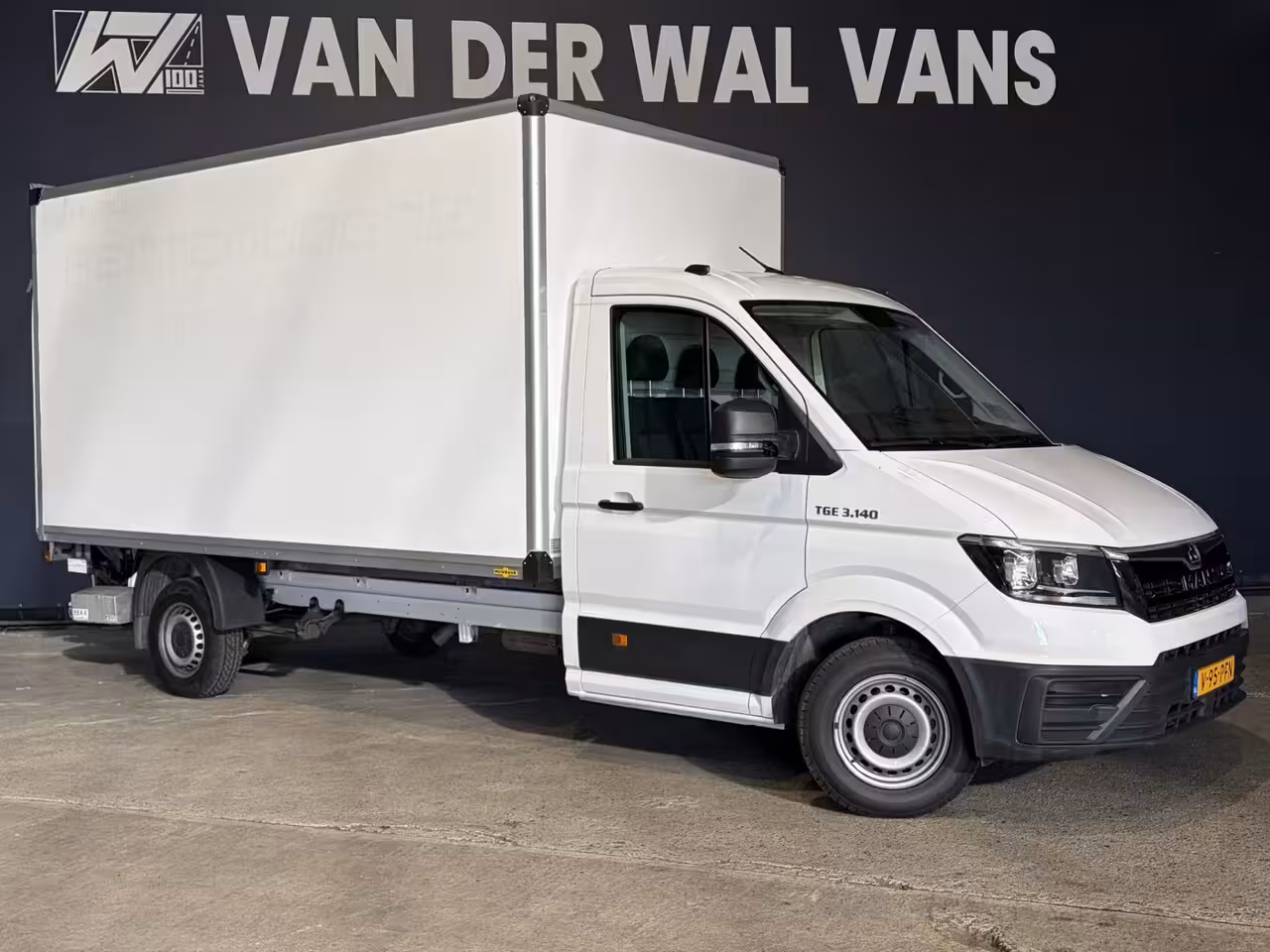 MAN TGE 2.0 141pk Bakwagen Laadklep Euro6 Airco | Apple Carplay | Android Auto Bijrijdersbank, 969