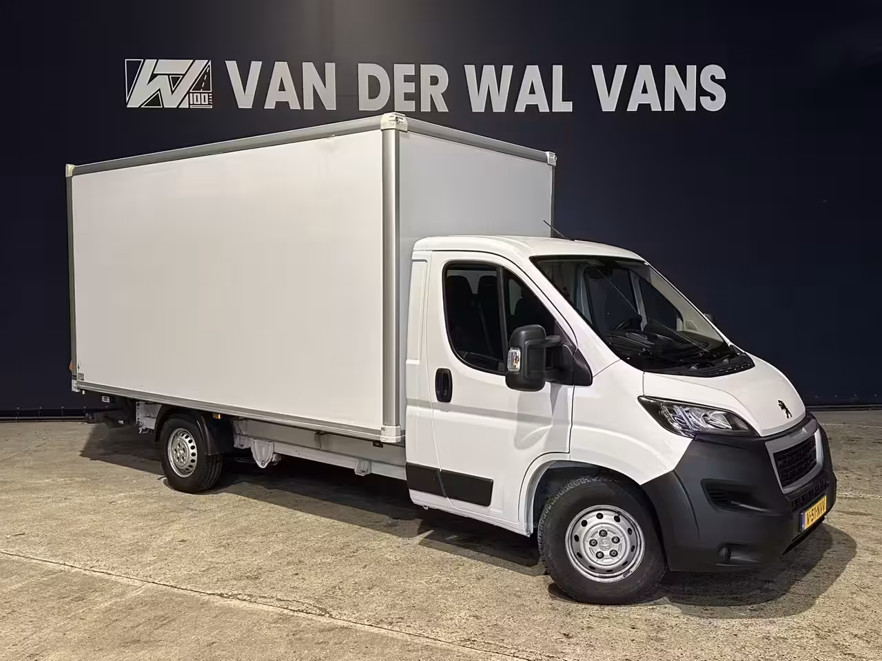 Peugeot Boxer 2.2 BlueHDi 165pk Bakwagen 434cm Lang Laadklep Euro6 Airco | Camera | Cruisecontrol Bijrij