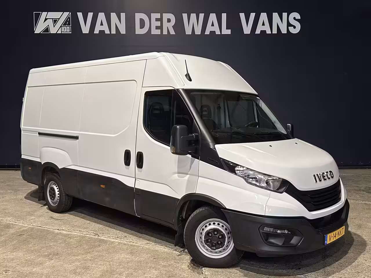 Iveco Daily 35S16V 157pk L2H2 Euro6 Airco | 3500kg trekvermogen | Parkeersensoren bijrijdersbank