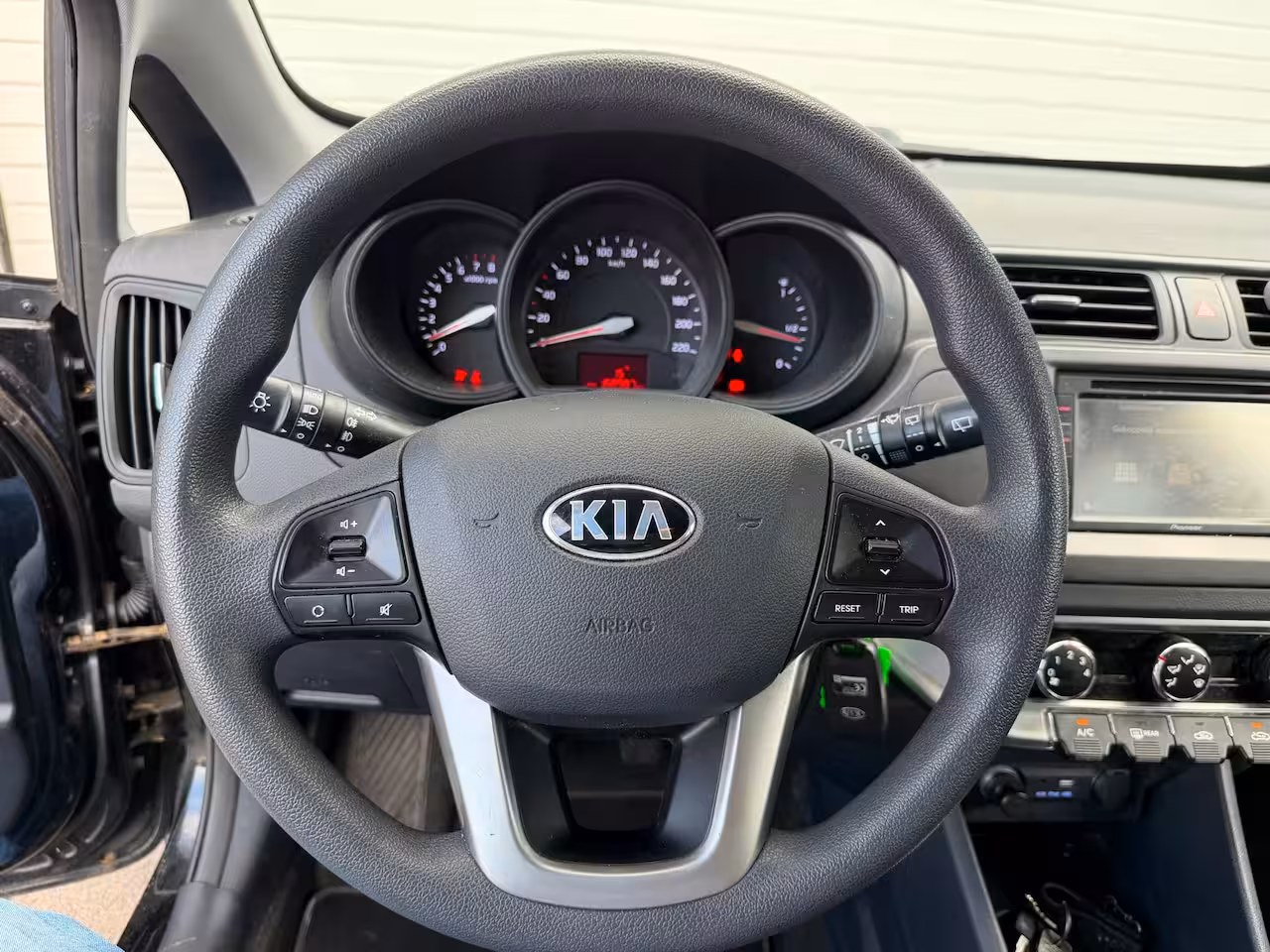 Kia Rio 1.2 CVVT Plus Pack MOTORPROBLEEM/AIRCO/CRUISE/LMV/5D/NAVI/AUX