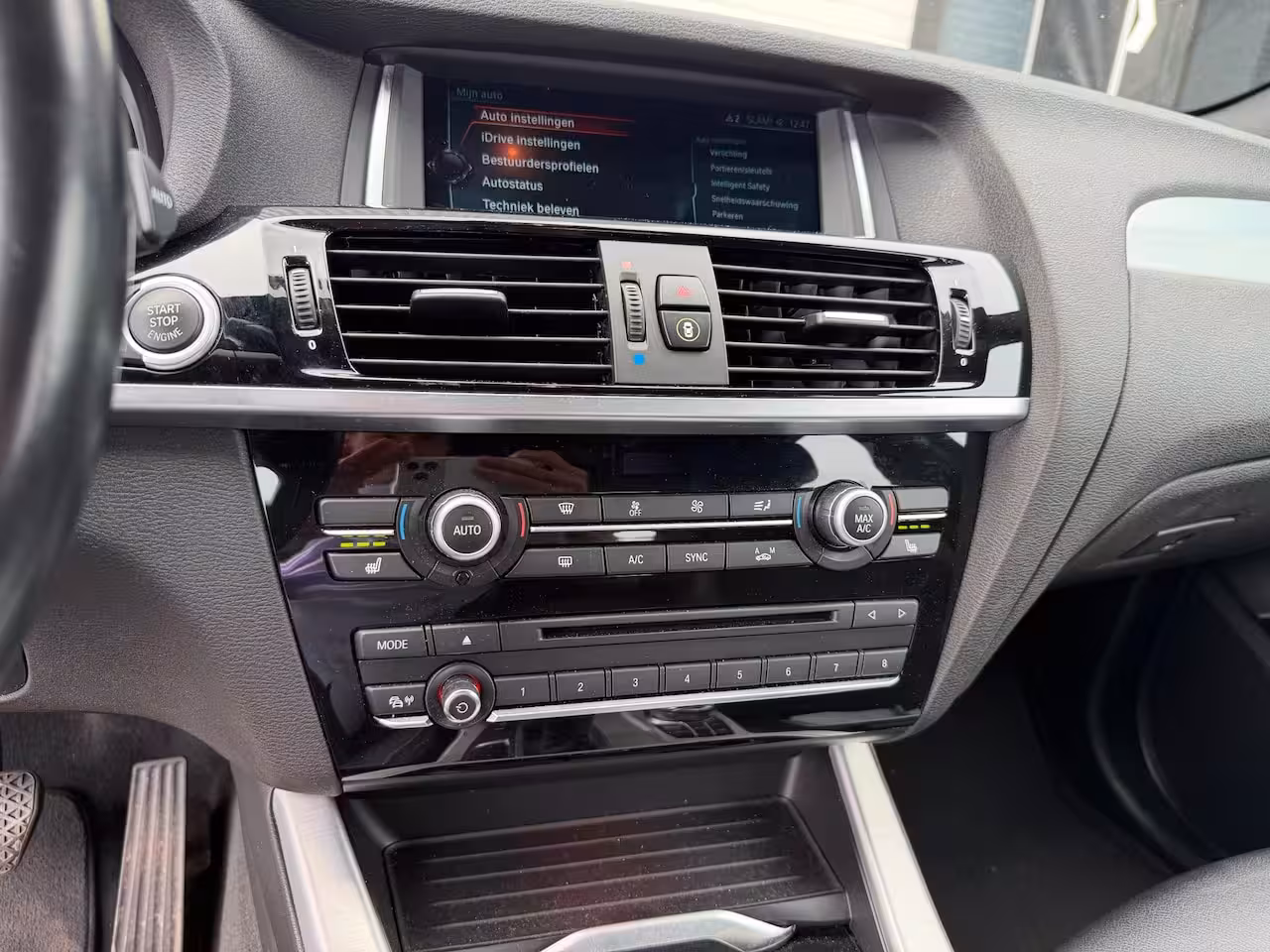 BMW X3 XDrive28i M-SPORT/DEALERONDERHOUDEN/HEAD-UP/LEDER/FACELIFT