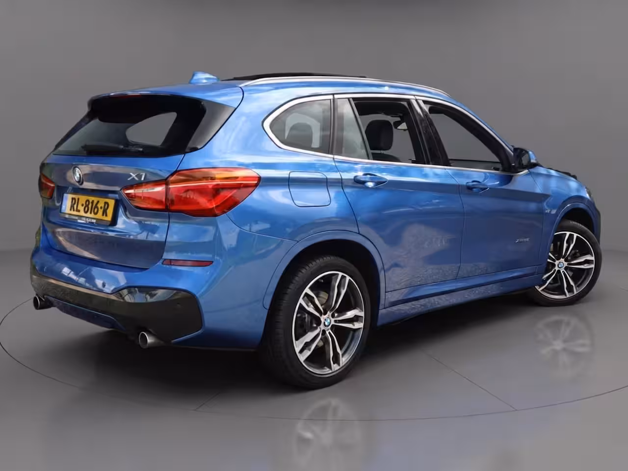 BMW X1 xDrive25i High Executive M-Sport | Dealer OH | Adapt. Cruise | Pano | Leder | PDC + Camera