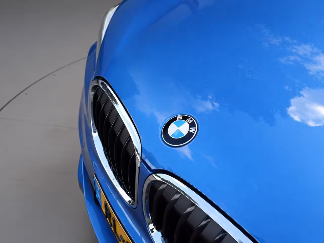BMW X1 xDrive25i High Executive M-Sport | Dealer OH | Adapt. Cruise | Pano | Leder | PDC + Camera
