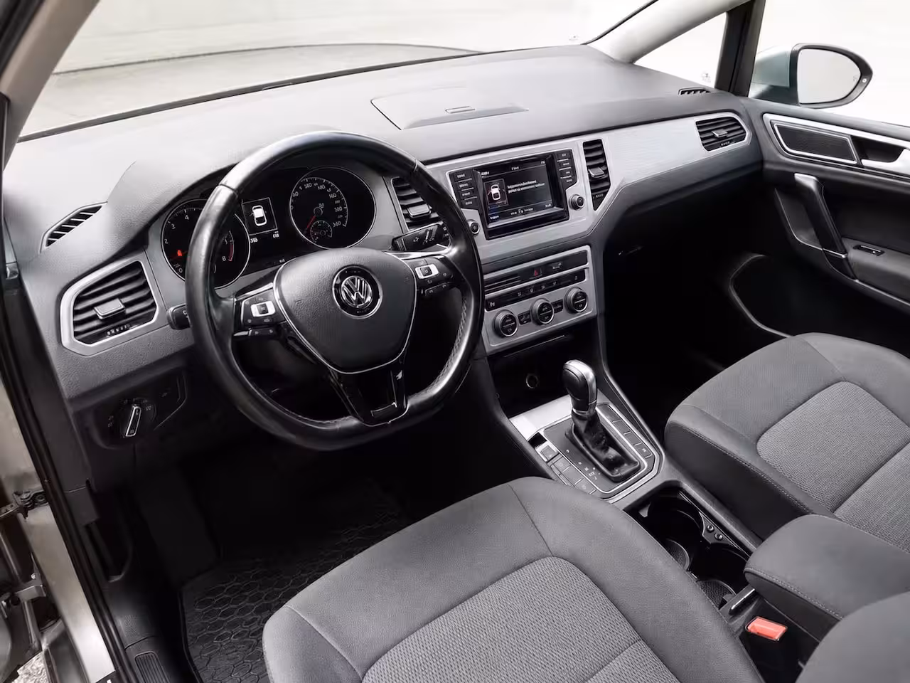 Volkswagen Golf Sportsvan 1.2 TSI Comfortline | Clima | Cruise | Multimedia/Navi | PDC | Trekhaak |