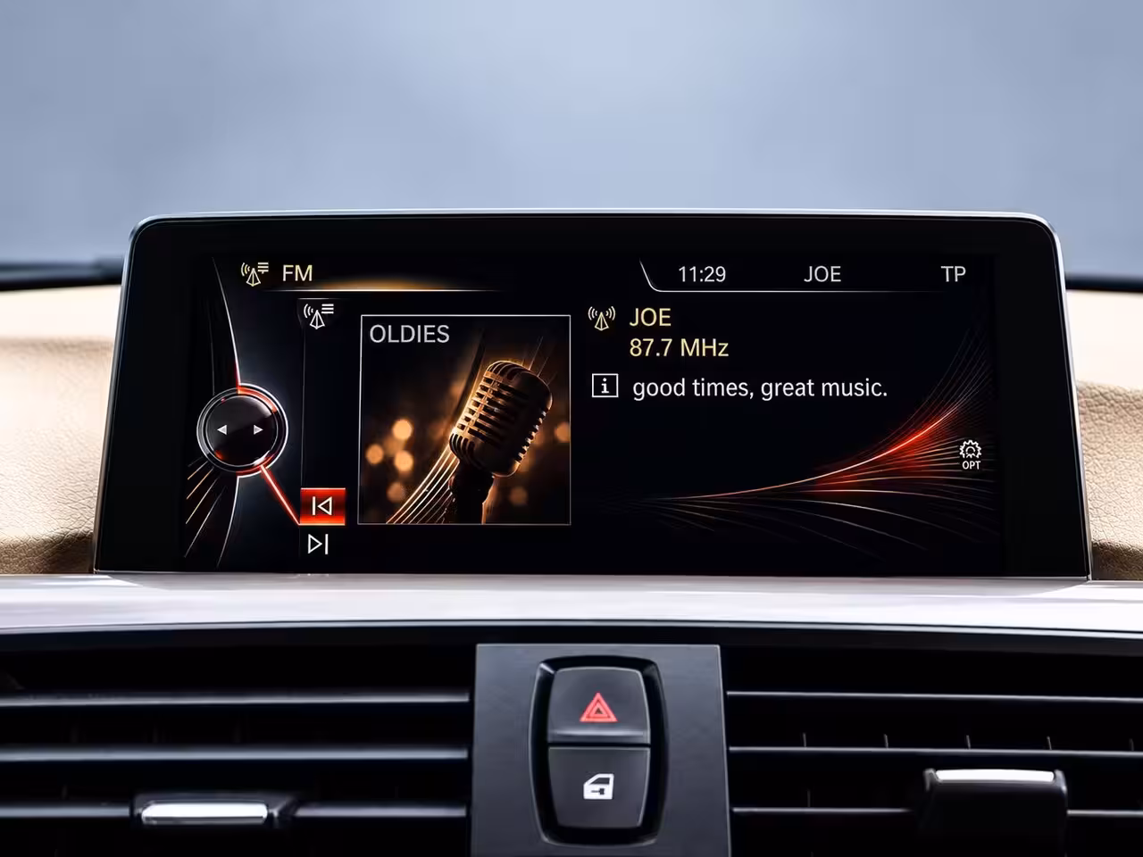 BMW 3-serie 335i | Clima | Cruise | Multimedia/Navi | Memory | Stoelverwarming | Leder | PDC + Camera