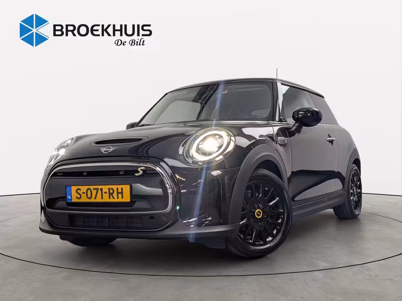 Mini Electric Yours 33 kWh | NL-AUTO | 1E EIGENAAR | SOH 98% | PANODAK | CAMERA | STOELVERWARMING | CRUI