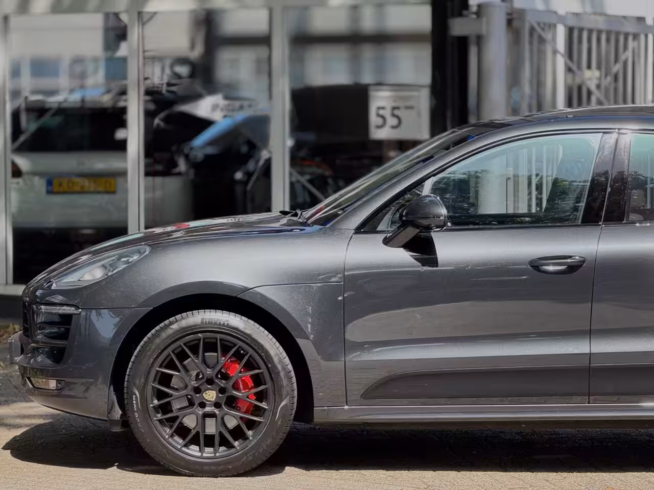 Porsche Macan 3.0 GTS Burmester ACC Pano Cognac L Chrono Vol geoptioneerd Onderhoudshistorie Distronic F