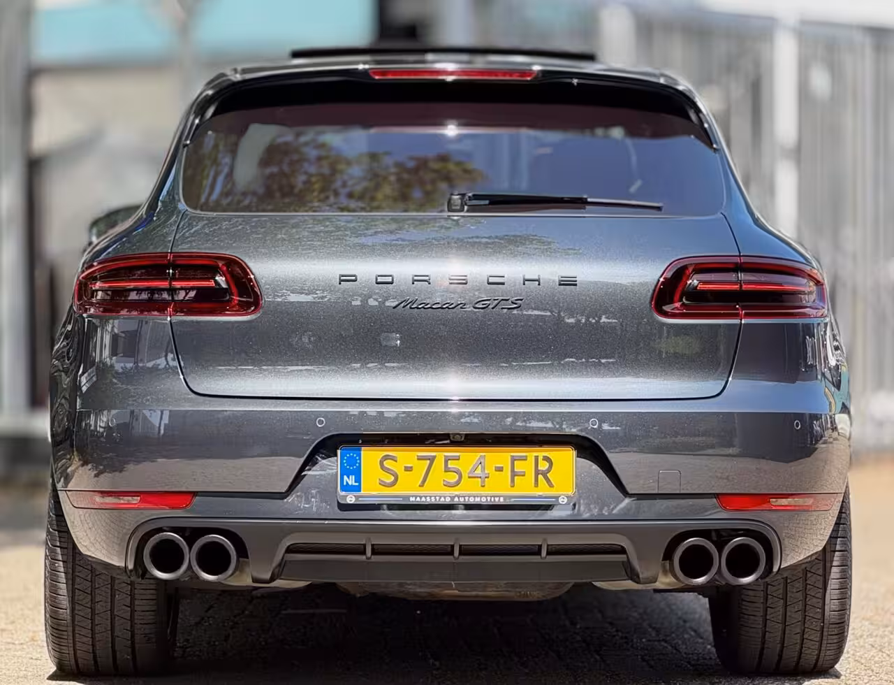 Porsche Macan 3.0 GTS Burmester ACC Pano Cognac L Chrono Vol geoptioneerd Onderhoudshistorie Distronic F