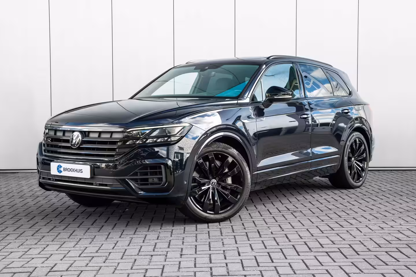 Volkswagen Touareg 3.0 TSi eHybrid 4MOTION R l Dealeronderhouden l Luchtvering l Pano Dak l Matrix LED l Lede