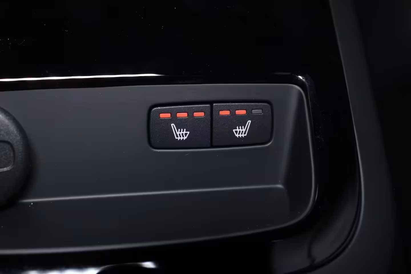 Volvo V60 T6 Recharge AWD Plus Dark - Panorama/schuifdak - IntelliSafe Assist & Surround - 360º Came