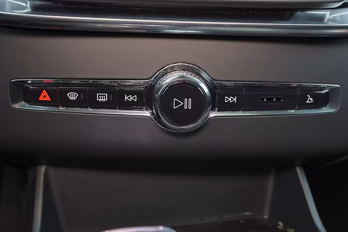 Volvo XC90 T8 Recharge AWD Ultra Dark - Luchtvering - Panorama/schuifdak - IntelliSafe Assist & Surro