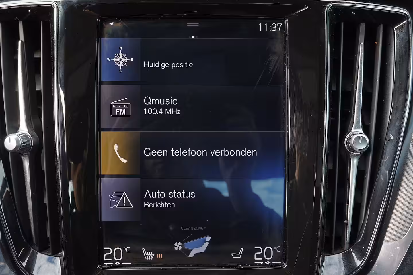 Volvo S60 T4 R-Design - Panorama/schuifdak - Parkeercamera achter - Verwarmde voorstoelen & achterba