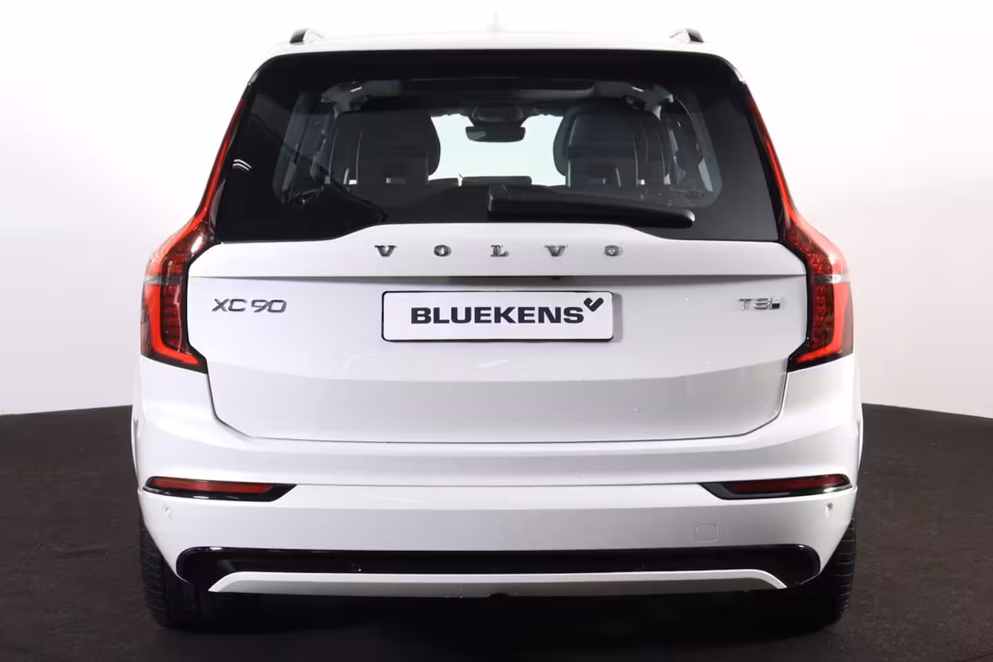 Volvo XC90 T8 Recharge AWD Ultra Dark - Luchtvering - Panorama/schuifdak - IntelliSafe Assist & Surro