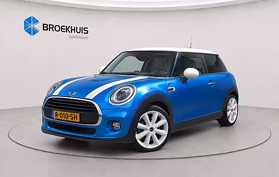 Mini 3-Deurs 1.5 Cooper Chili Serious Business | Navigatie | Camera | Leder | Verwarmbare voorruit | Ve