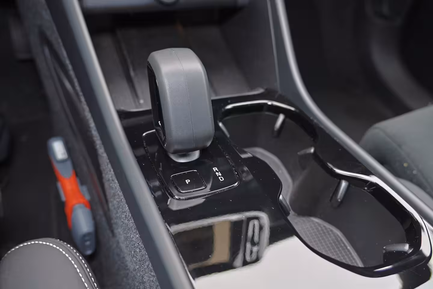 Volvo EC40 Performance Ultra Black Edition 82 kWh - Panoramadak - IntelliSafe Assist & Surround - 360
