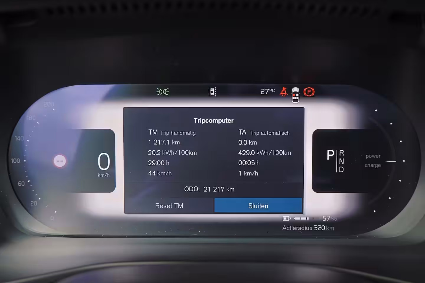 Volvo EC40 Performance Ultra Black Edition 82 kWh - IntelliSafe Assist & Surround - Harman/Kardon aud
