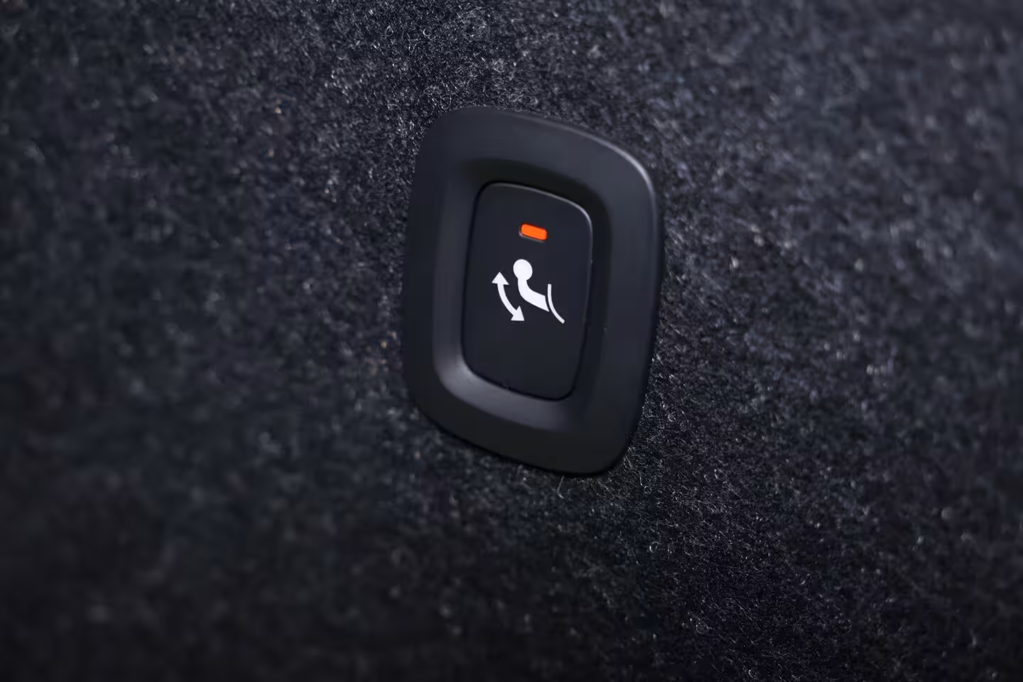 Volvo EC40 Performance Ultra Black Edition 82 kWh - IntelliSafe Assist & Surround - Harman/Kardon aud