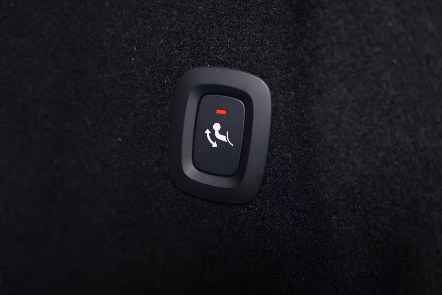 Volvo XC60 T6 Recharge AWD Plus Dark - Panorama/schuifdak - IntelliSafe Assist & Surround - 360º Came
