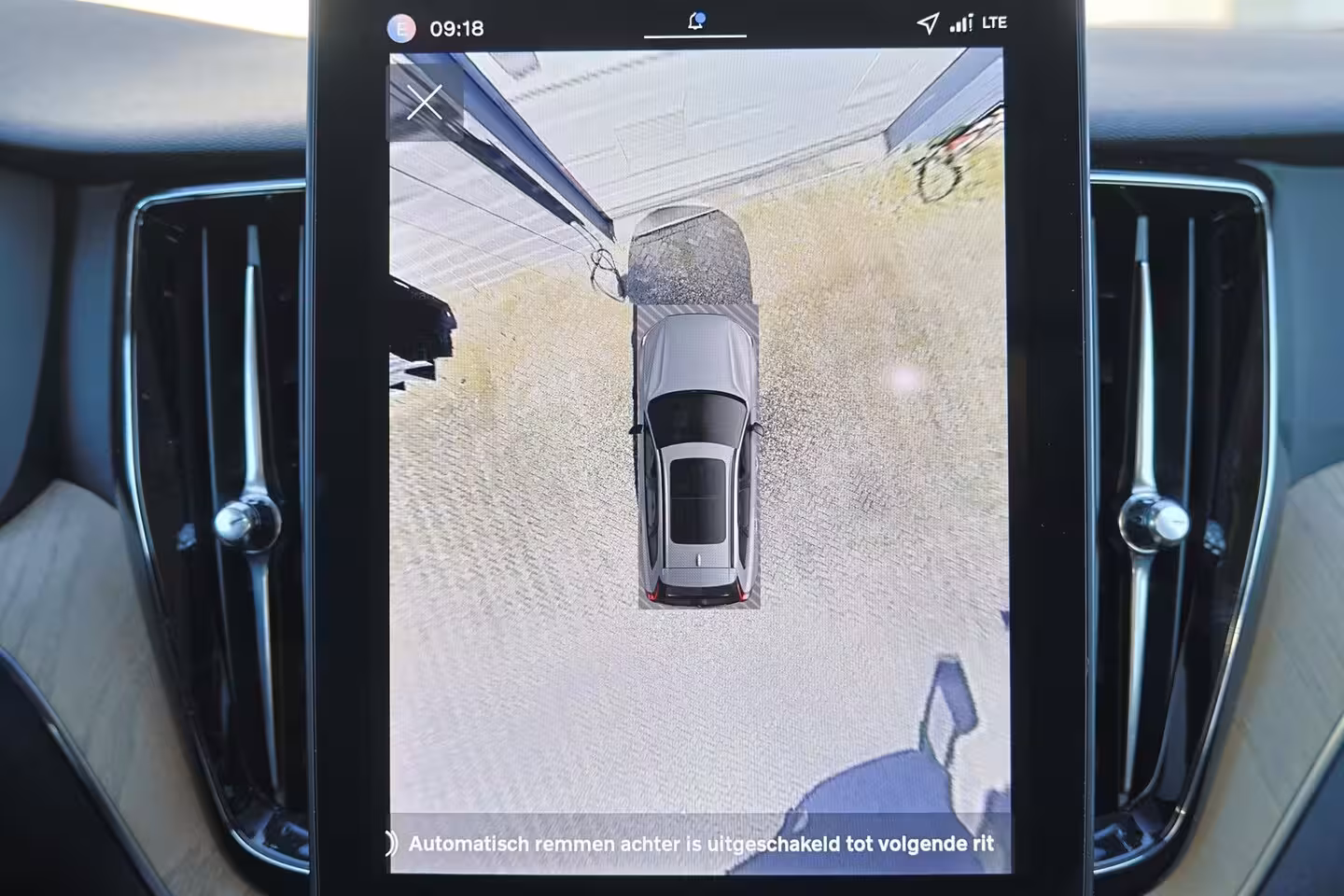Volvo XC60 T6 Recharge AWD Plus Dark - Panorama/schuifdak - IntelliSafe Assist & Surround - 360º Came