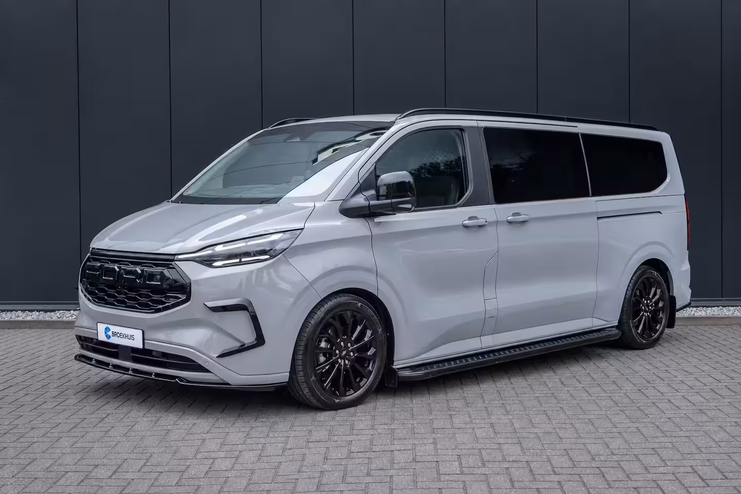 Ford Transit Custom Tourneo 340 2.5 PHEV L2H1 Titanium X | BLACK EDITION | SPECIAL | nieuw te bestellen |