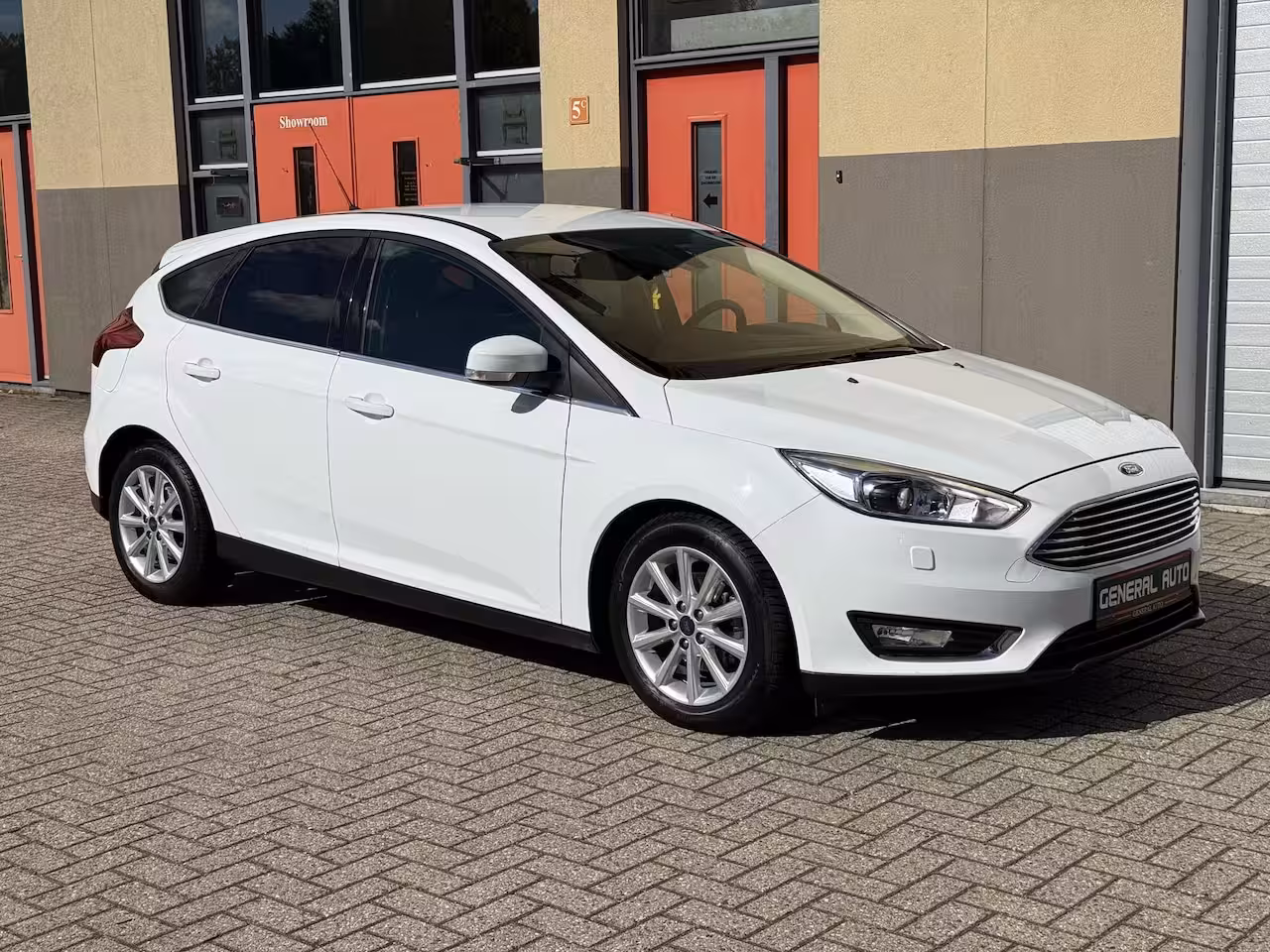 Ford Focus Hatchback 1.0 Titanium, Automaat, Trekhaak,
