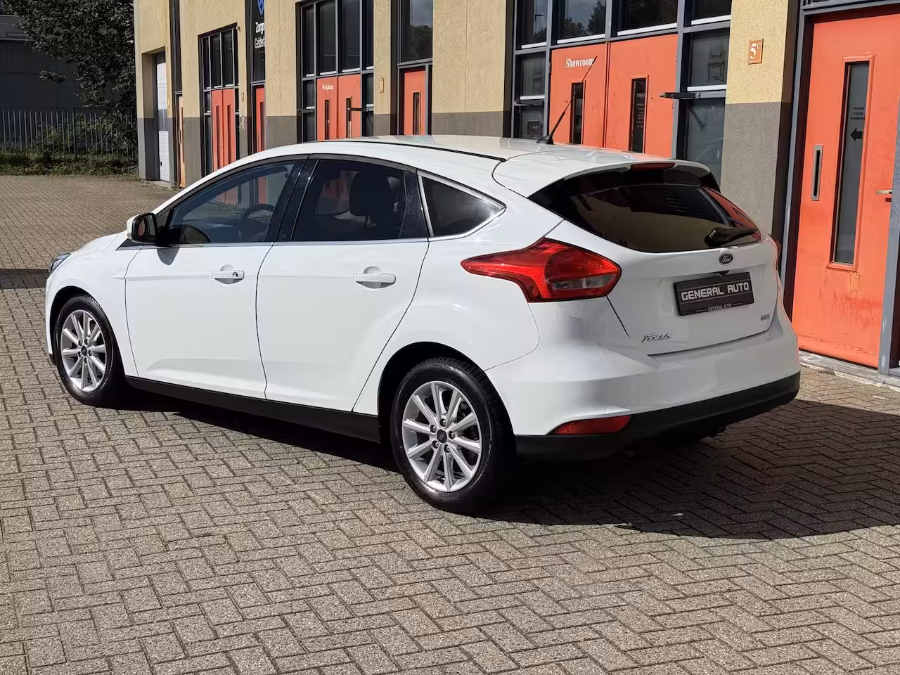 Ford Focus Hatchback 1.0 Titanium, Automaat, Trekhaak,