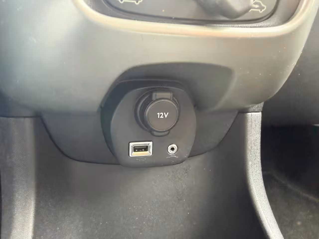 Toyota Aygo 1.0 VVT-i x-play Grootscherm Airco Camera NAP 1 jaar APK