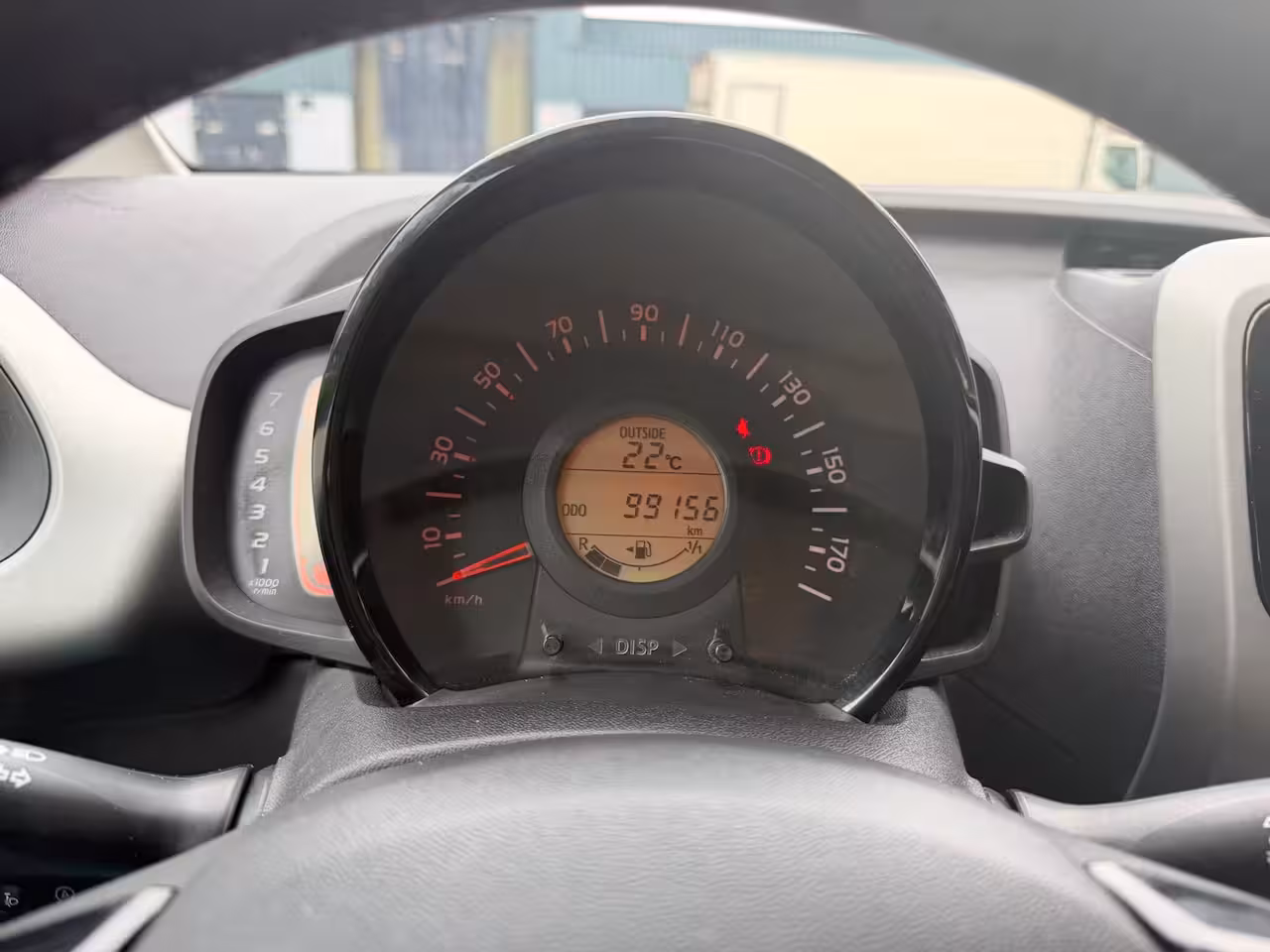 Toyota Aygo 1.0 VVT-i x-play Grootscherm Airco Camera NAP 1 jaar APK