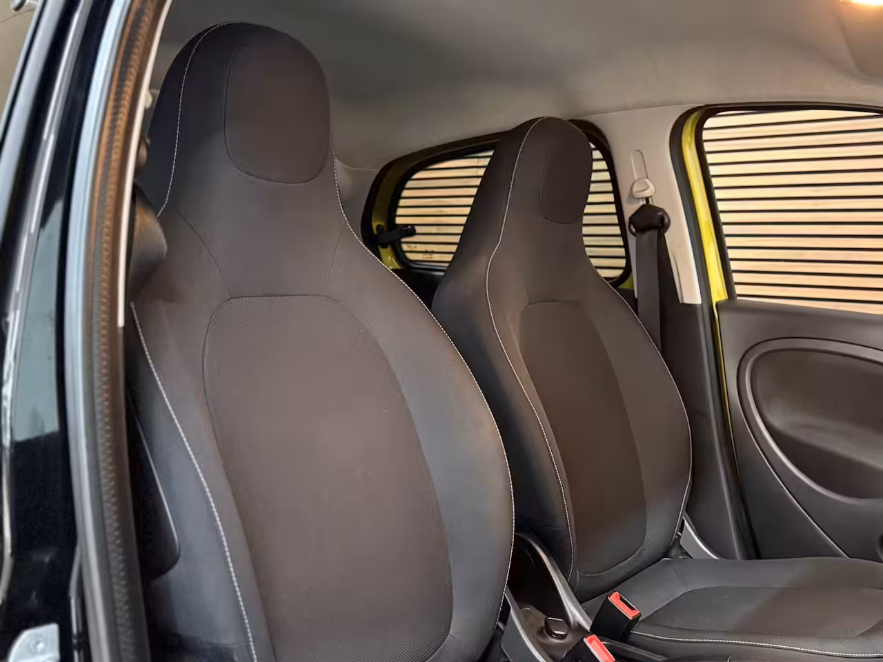 Smart Forfour 1.0 Passion | Automaat | Carplay | Cruise Control | LED | Bicolor | Camera | Lichtmetalen
