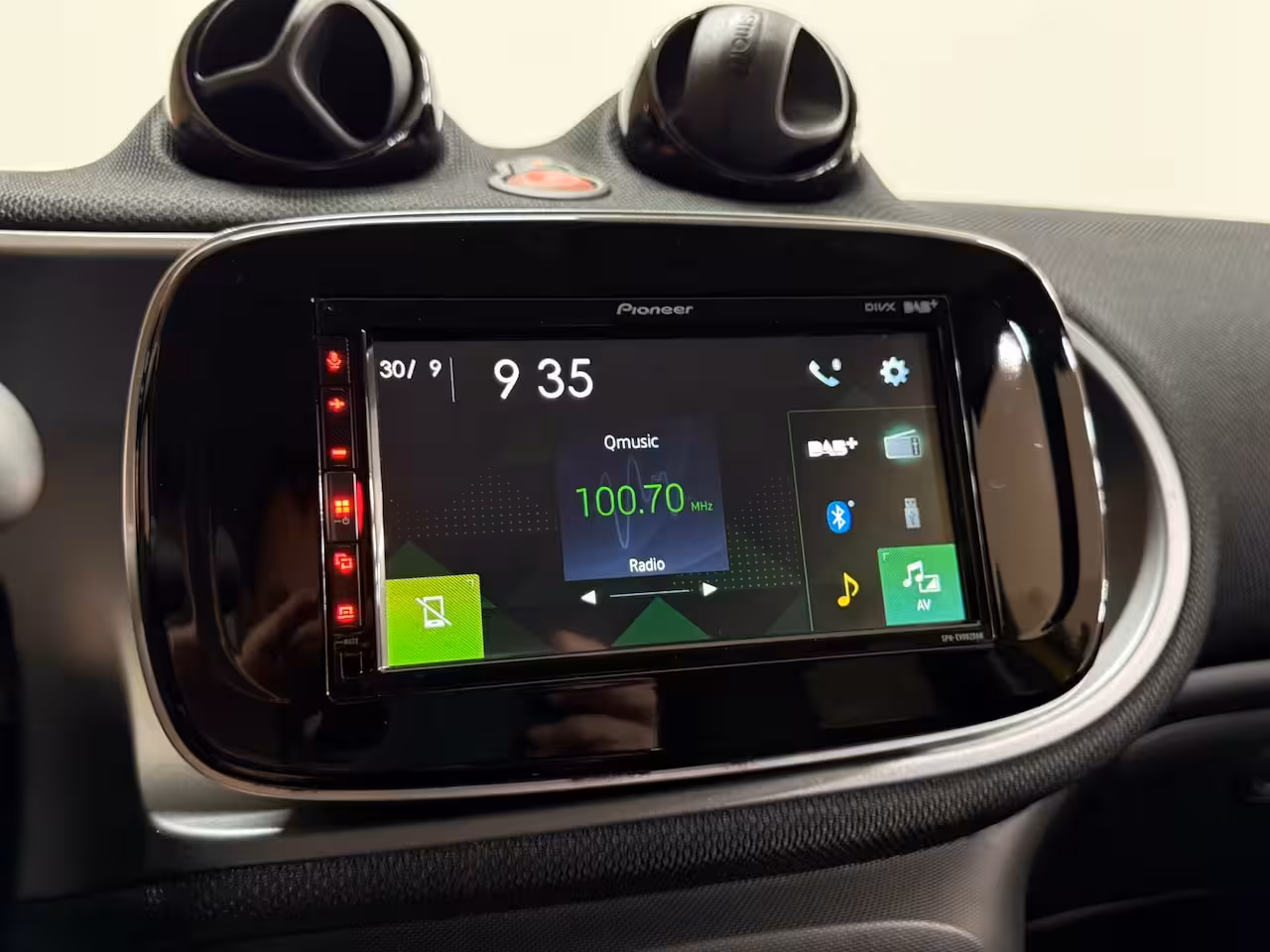 Smart Forfour 1.0 Passion | Automaat | Carplay | Cruise Control | LED | Bicolor | Camera | Lichtmetalen