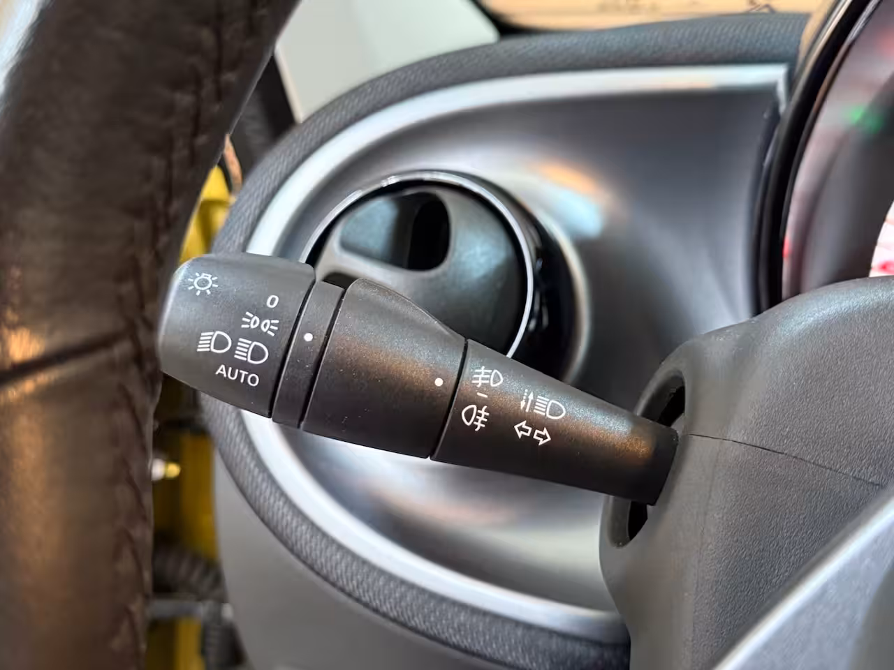Smart Forfour 1.0 Passion | Automaat | Carplay | Cruise Control | LED | Bicolor | Camera | Lichtmetalen