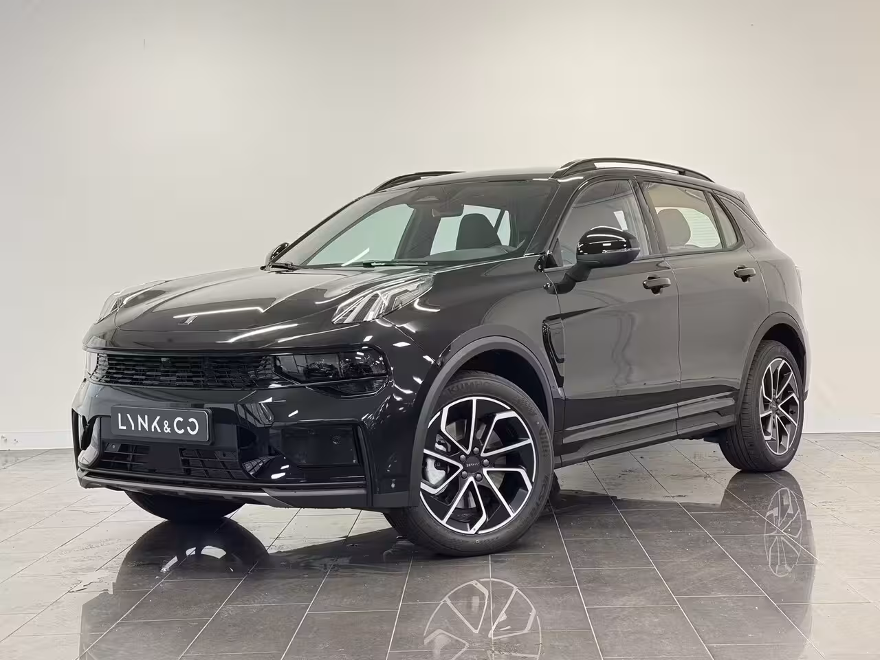 Lynk & Co 01 1.5 Core | Achteruitrijcamera | Alarmsysteem | Apple Carplay/Android Auto|telefoonintegrat