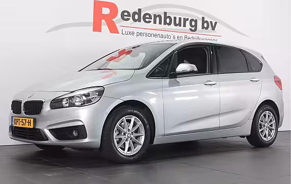 BMW 2-serie Active Tourer 218i - Automaat - Bluetooth / Navi / Stoelverw