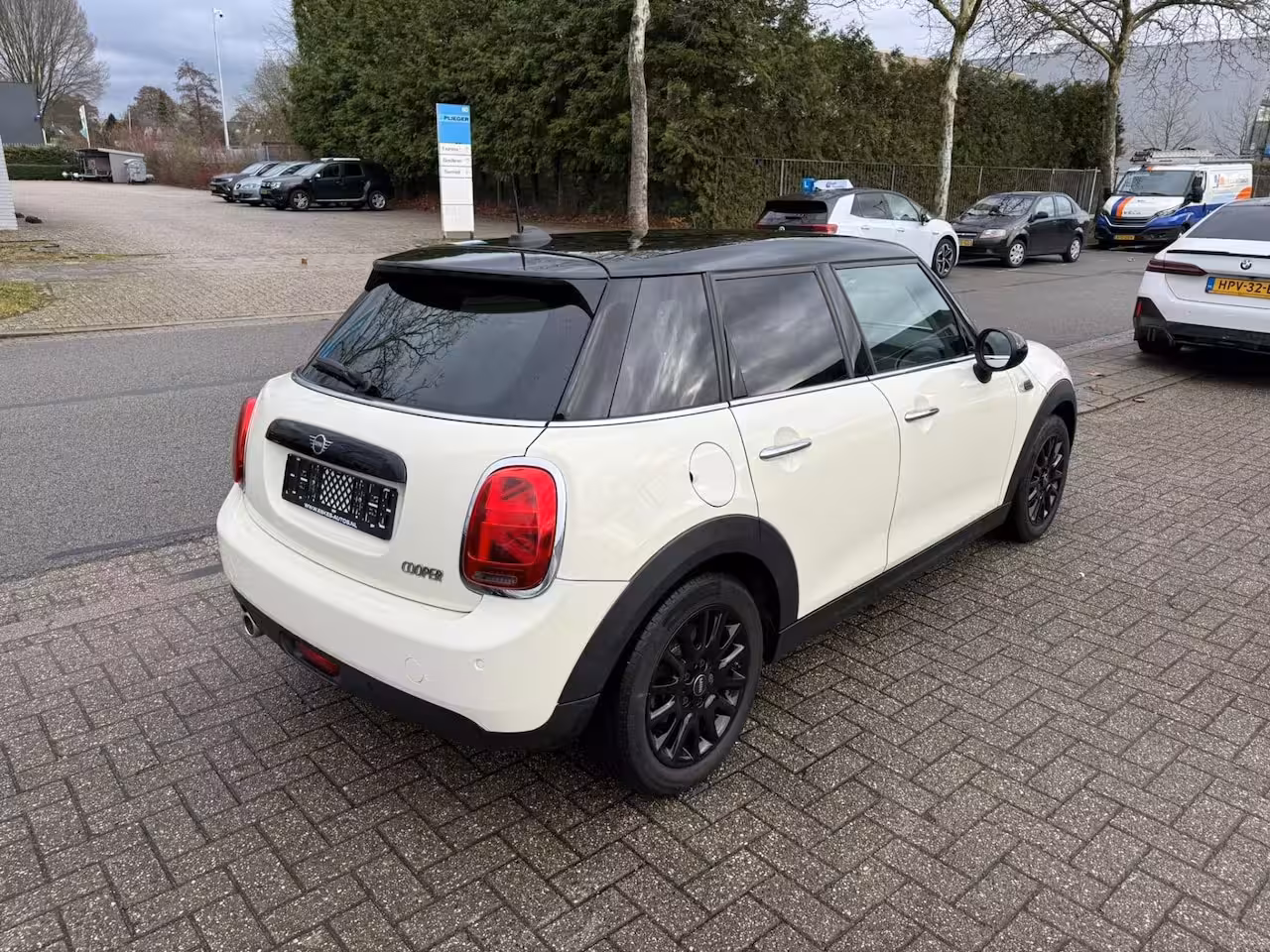 Mini Cooper 1.5 Pepper, Navi, Airco, INC BTW