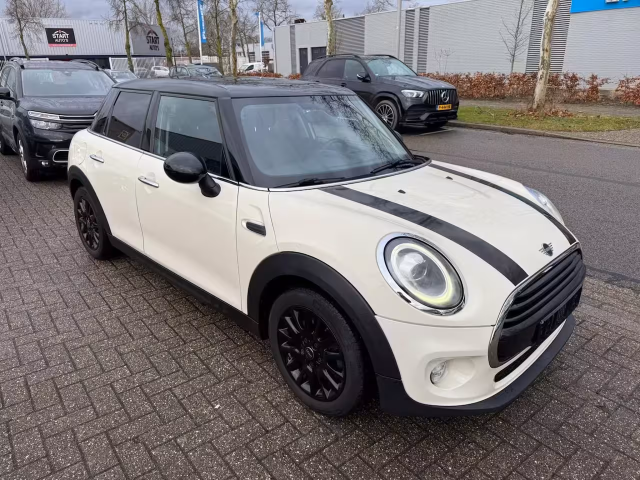Mini Cooper 1.5 Pepper, Navi, Airco, INC BTW