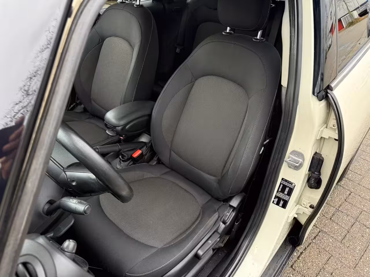 Mini Cooper 1.5 Pepper, Navi, Airco, INC BTW