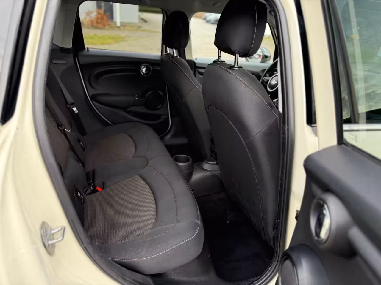 Mini Cooper 1.5 Pepper, Navi, Airco, INC BTW