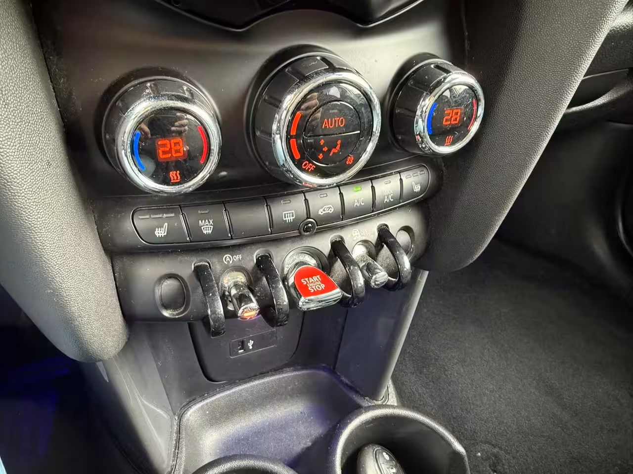 Mini Cooper 1.5 Pepper, Navi, Airco, INC BTW