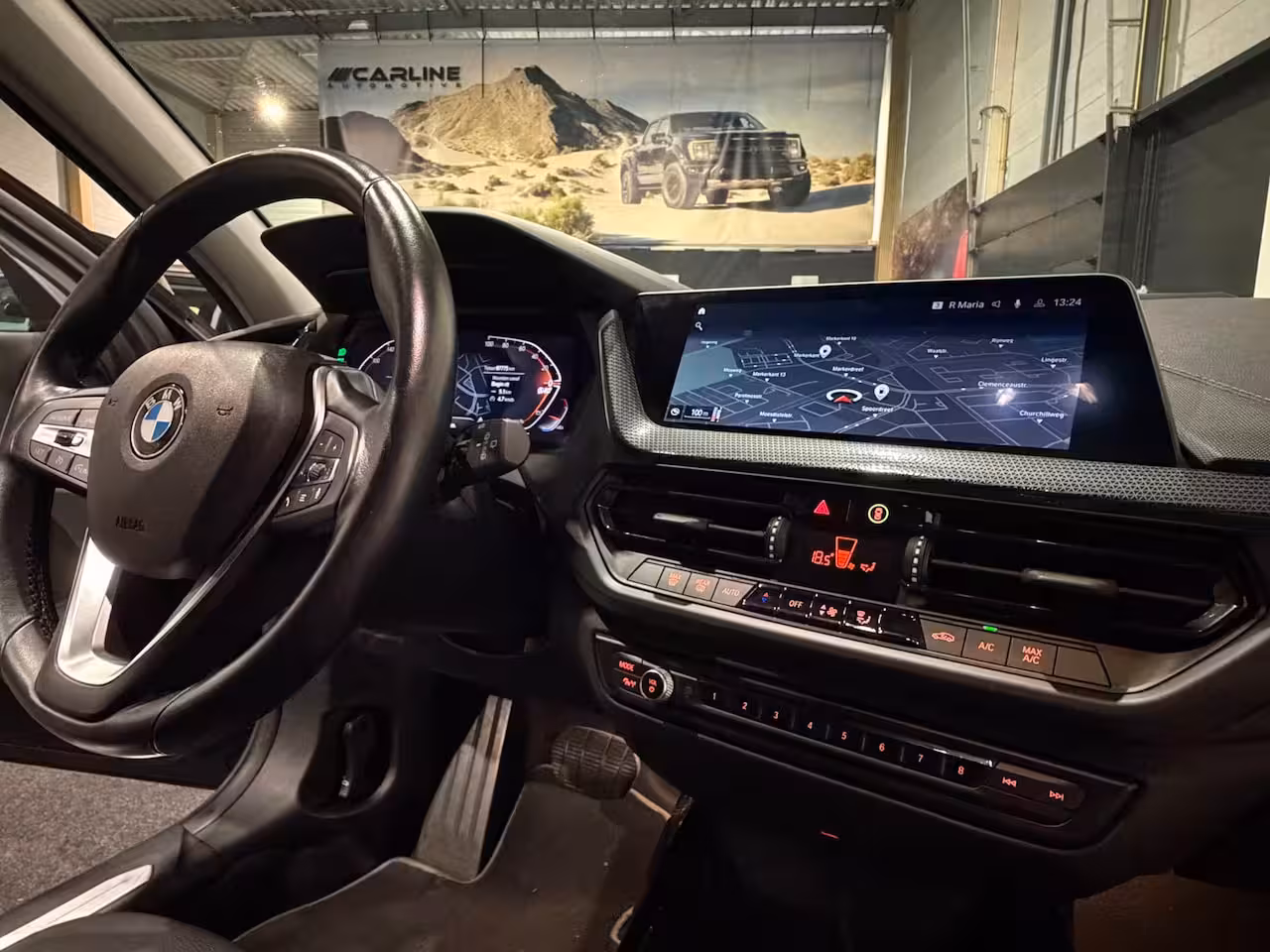 BMW 1-serie 118i Introduction Edition AUT. VIRTUAL SFEERVER. SPORTSTOELEN ACC KEYLESS NAP GARANTIE APK