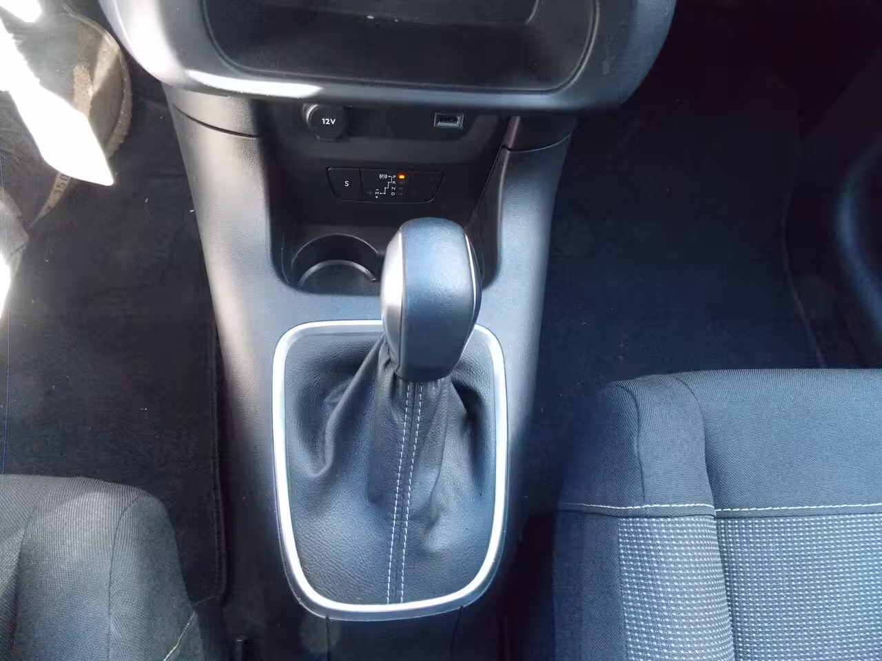 Citroën C3 1.2 PureTech C-Series Automaat Airco Elek Pakket 5Deurs 2024bj GARANTIE
