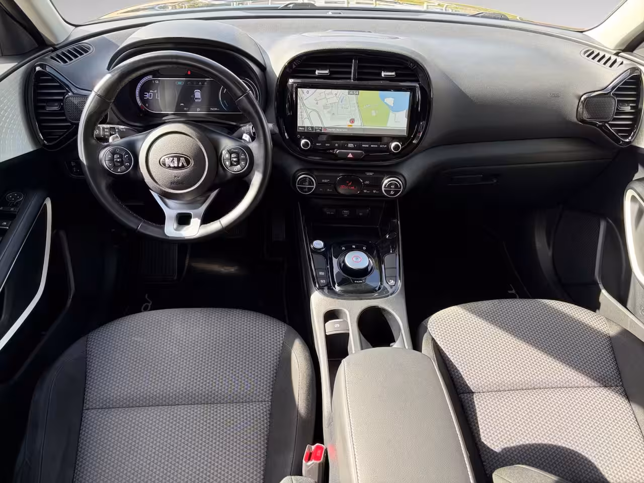 Kia e-Soul DynamicLine 39.2 kWh | Automaat | Clima | Cruise | Camera | Navi | PDC Voor & Achter | Ori