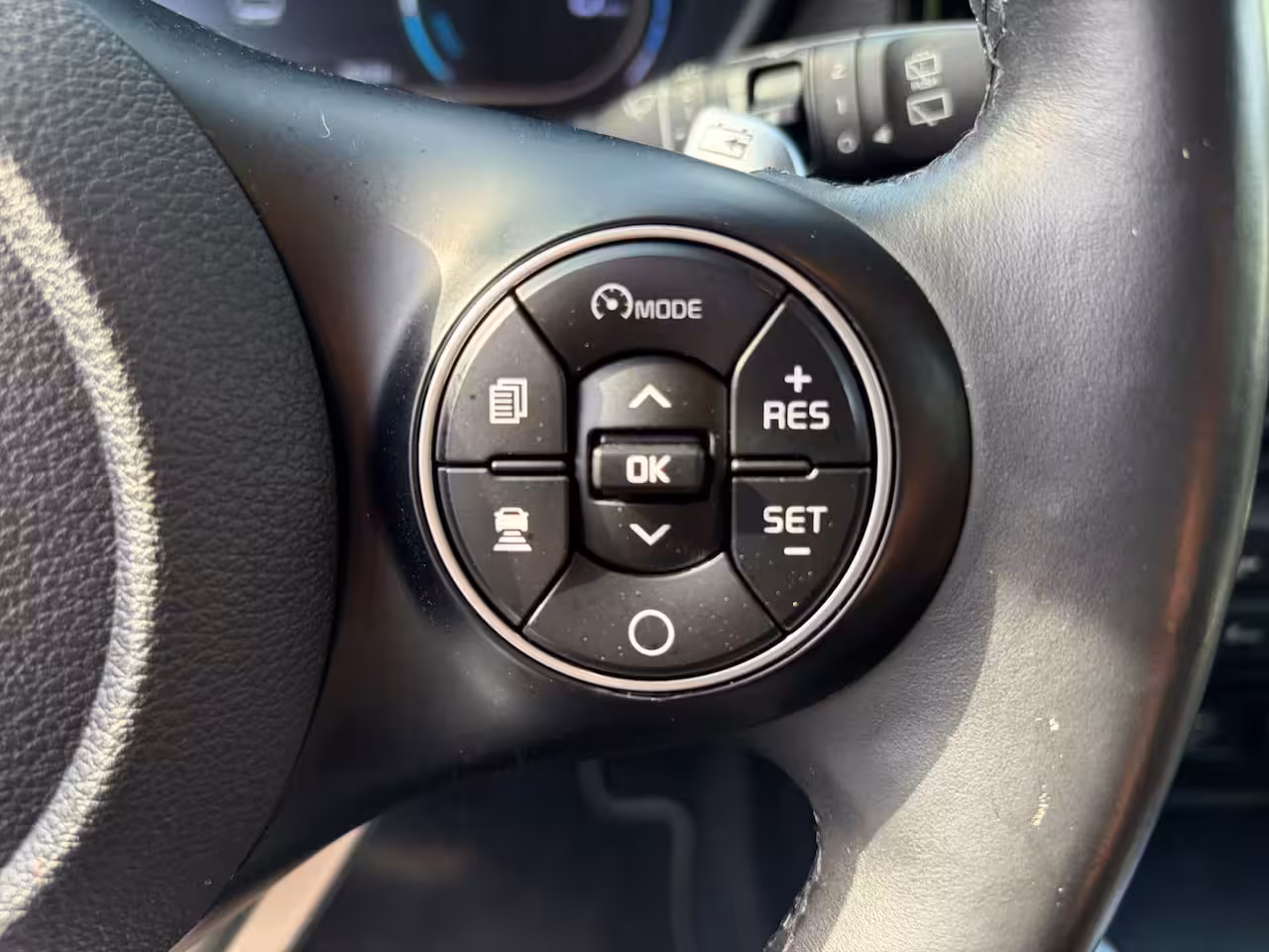 Kia e-Soul DynamicLine 39.2 kWh | Automaat | Clima | Cruise | Camera | Navi | PDC Voor & Achter | Ori