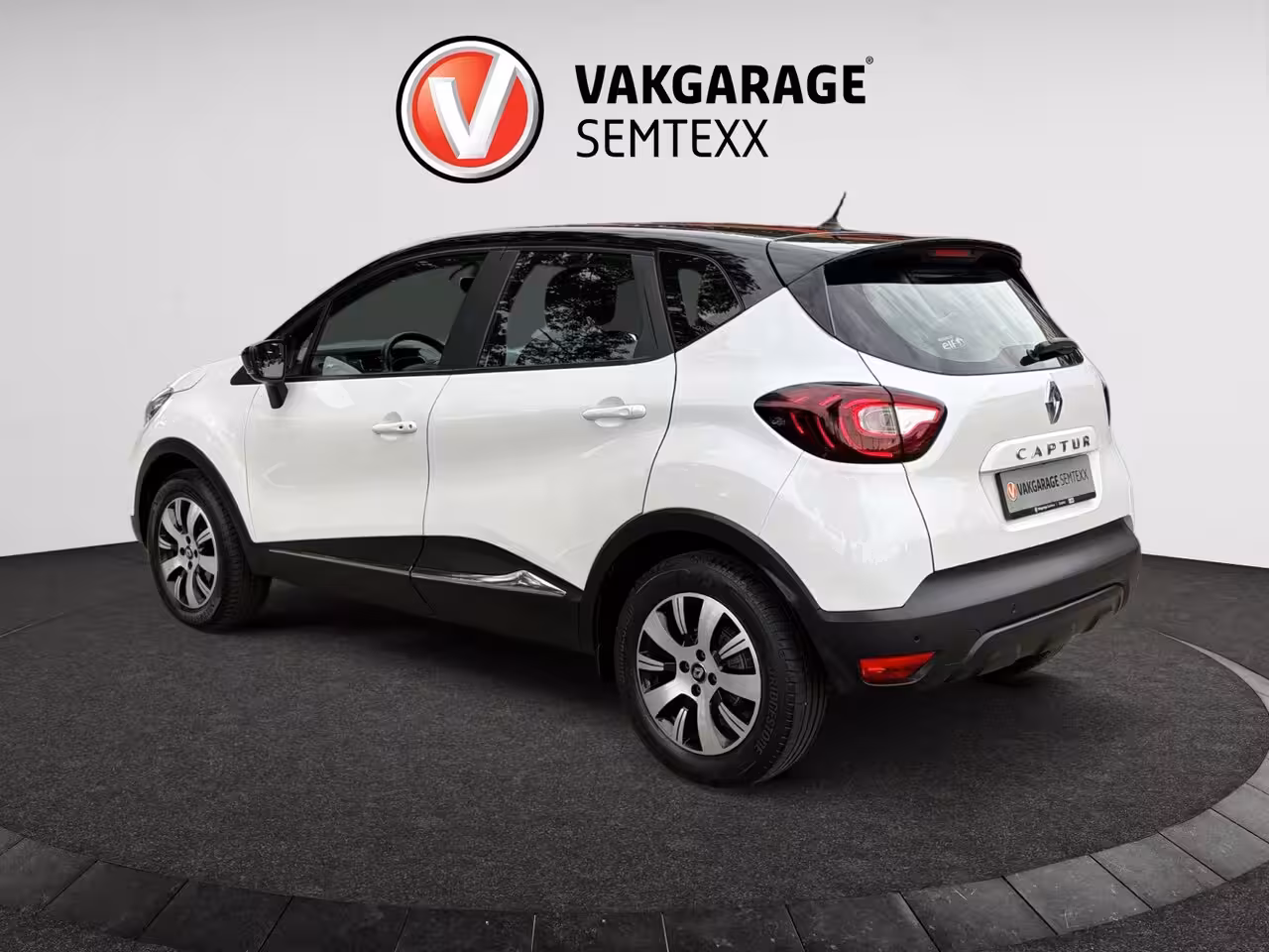 Renault Captur 0.9 TCe Intens | Clima | Cruise | Navi | PDC Achterzijde | Stoelverwarming | IsoFix | Appl