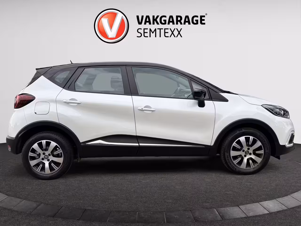 Renault Captur 0.9 TCe Intens | Clima | Cruise | Navi | PDC Achterzijde | Stoelverwarming | IsoFix | Appl