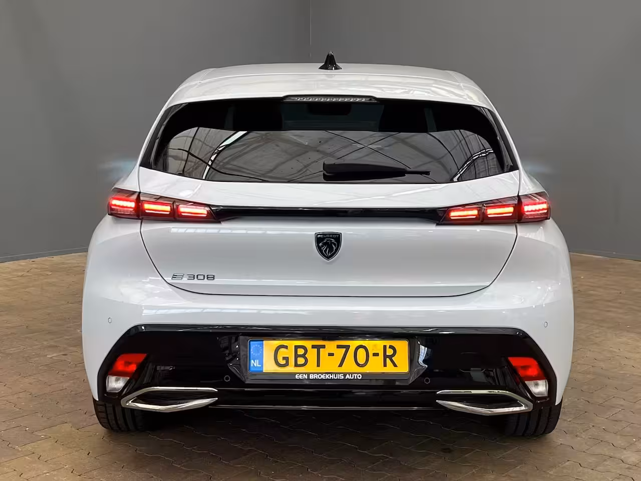 Peugeot E-308 Allure EV 54 kWh Camera | Digitaal Dashboard | Adaptieve Cruise | Carplay | Climate | 18"