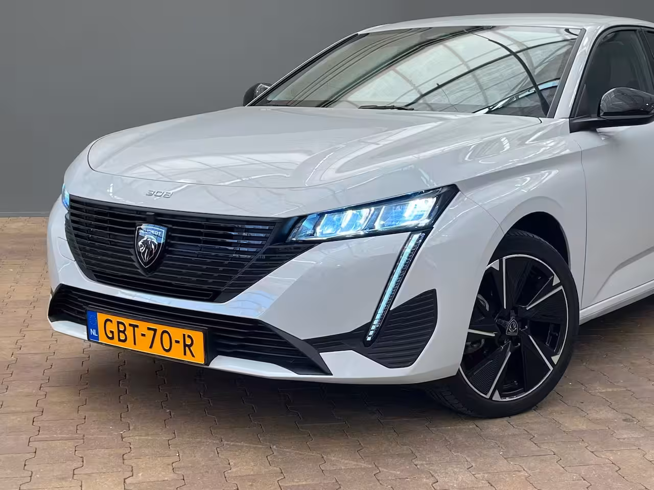 Peugeot E-308 Allure EV 54 kWh Camera | Digitaal Dashboard | Adaptieve Cruise | Carplay | Climate | 18"