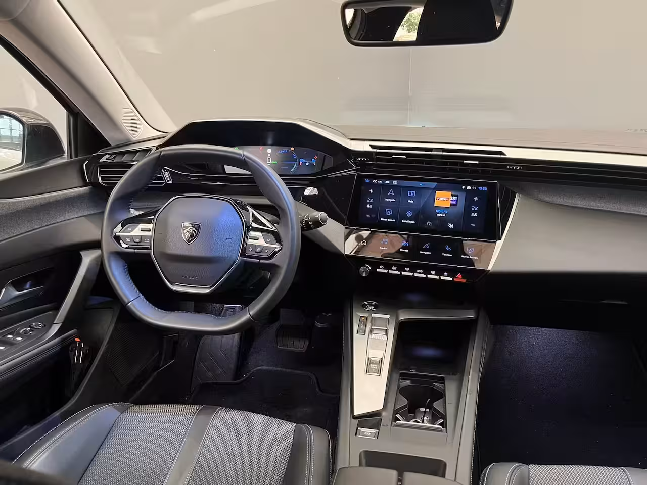 Peugeot E-308 Allure EV 54 kWh Camera | Digitaal Dashboard | Adaptieve Cruise | Carplay | Climate | 18"