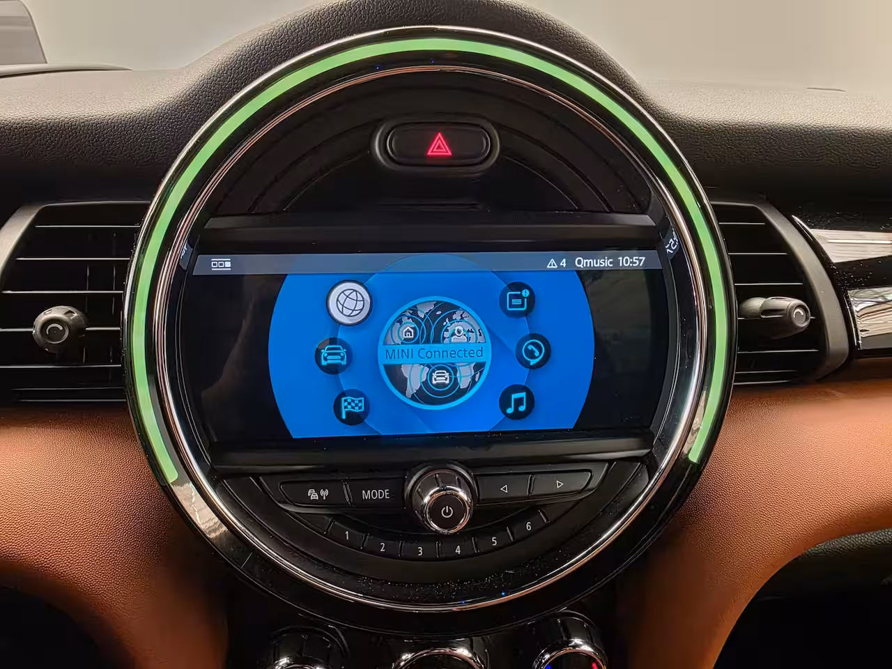Mini 5-Deurs 1.5 Cooper Chili Luxe Lederen Bekleding | 17" Lichtmetaal | Camera | Parkeersensoren Rondo