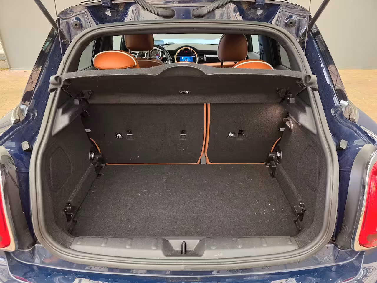 Mini 5-Deurs 1.5 Cooper Chili Luxe Lederen Bekleding | 17" Lichtmetaal | Camera | Parkeersensoren Rondo