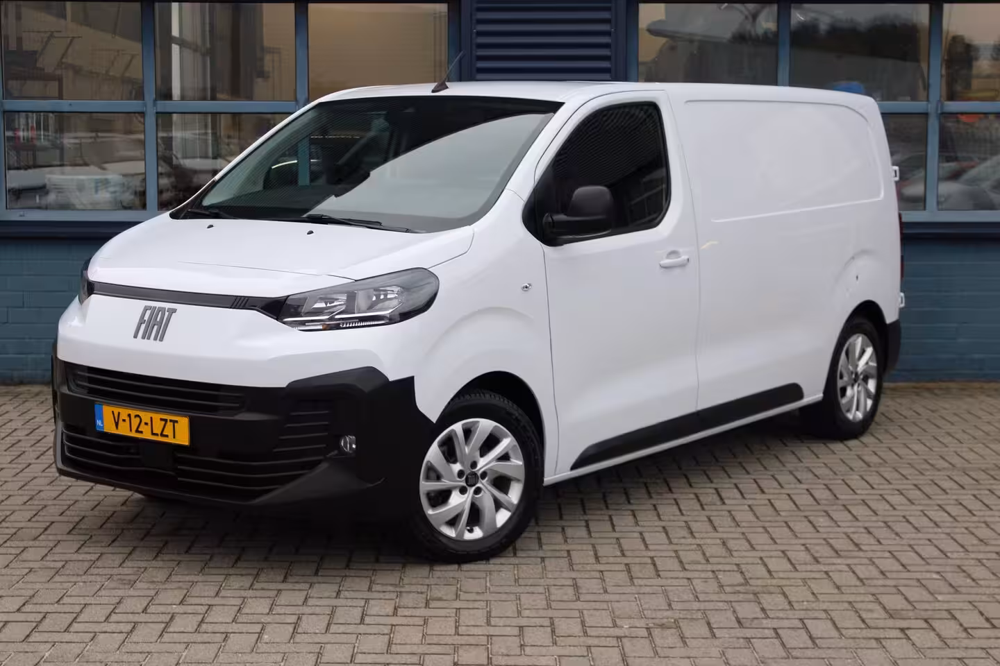 Fiat Scudo L2 2.0 Diesel 145 PK | 8 JAAR GARANTIE | TREKHAAK | CAMERA | NAVI | BETIMMERING | DRAADLOO